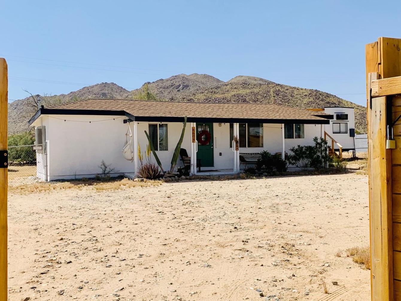Casa Agave: Comfy Joshua Tree Cottage With Free Breakfast Bar Kültér fotó